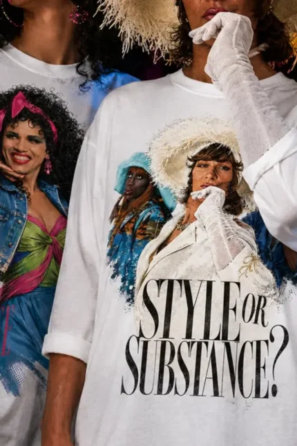 Camiseta branca Queer Cut com a estampa Style or Substance?