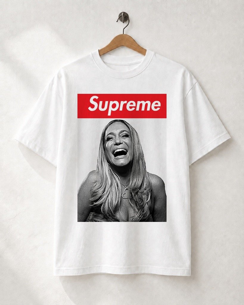 Mockup Camiseta Sem Paciência Box Logo Camiseta High Street: Sem Paciência Box Logo - Imagem 1
